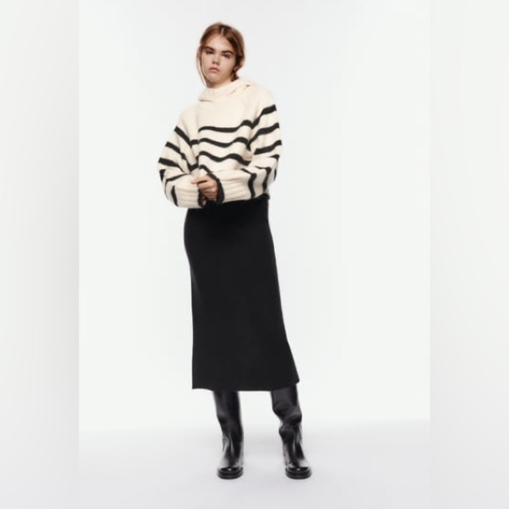 ZARA black pencil skirt